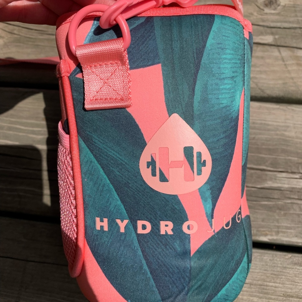Hydrojug Tropic sleeve-like new!